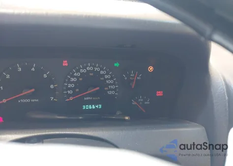 2000 Jeep Grand Cherokee Limited from USA, damaged, VIN 1J4GW58N3YC358658